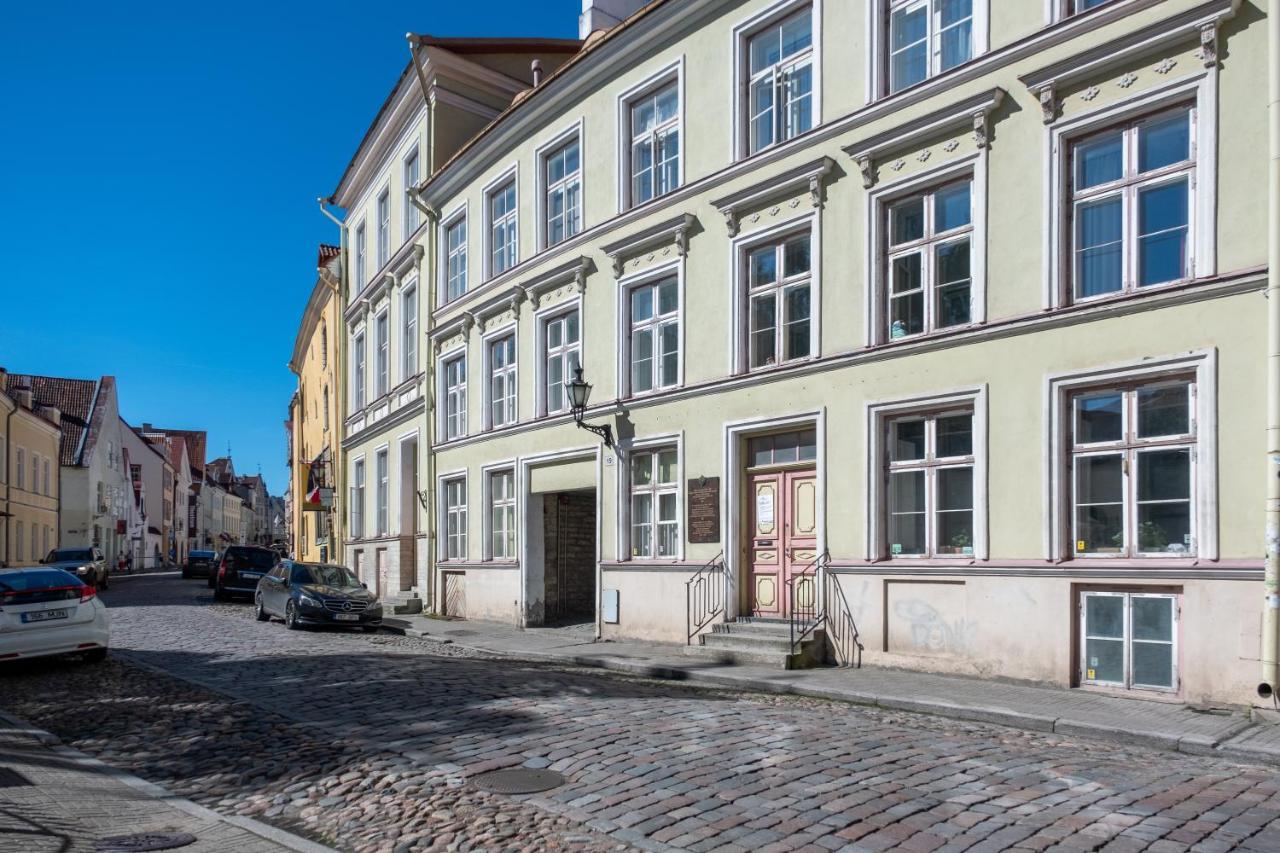 Old Town 2-Bathroom Apartment With Sauna Tallinn Bagian luar foto